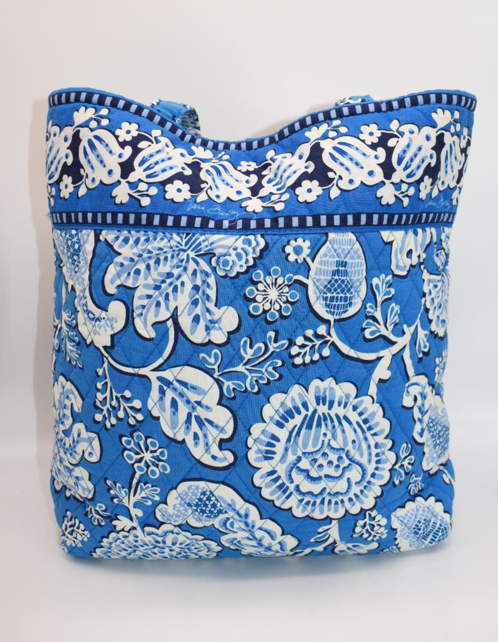 Vera Bradley Everyday Tote Bag in "Blue Lagoon" Pattern