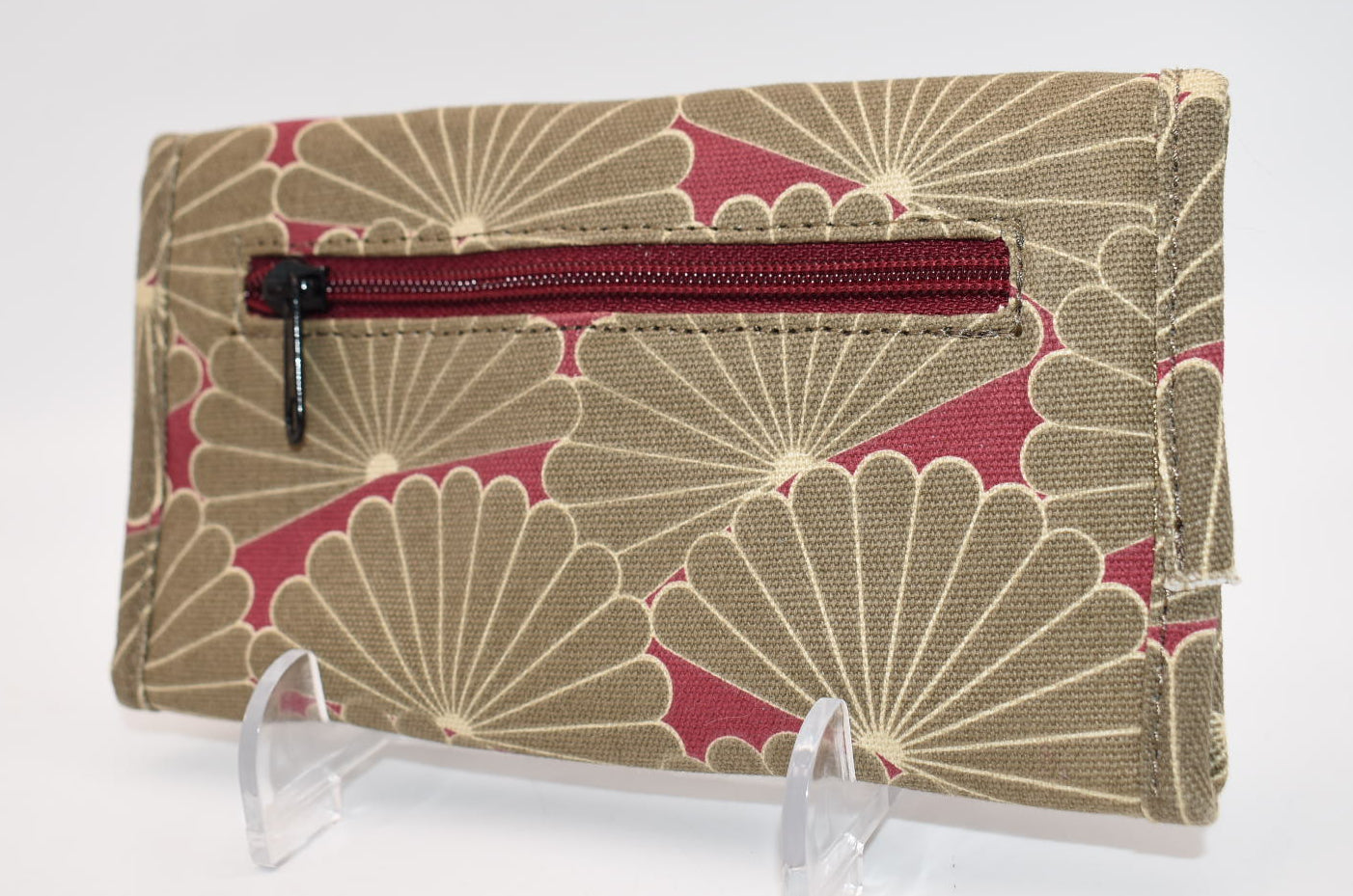 Kavu Big Spender Tri-fold Wallet