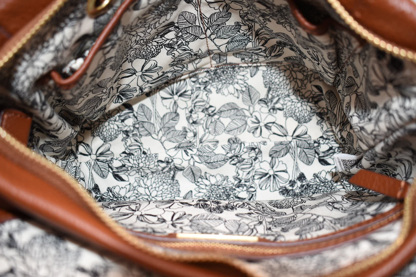 Vera Bradley Carson Crossbody Saddle Bag in Mesa Brown