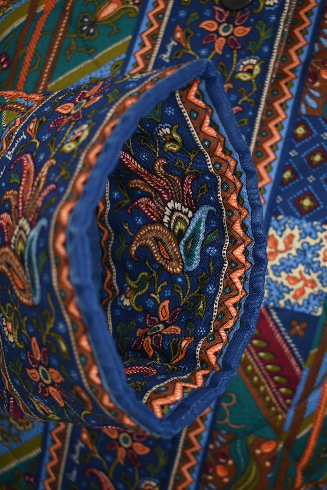 Vintage Vera Bradley Large Quilted Jacket in "Medley -1994" Pattern