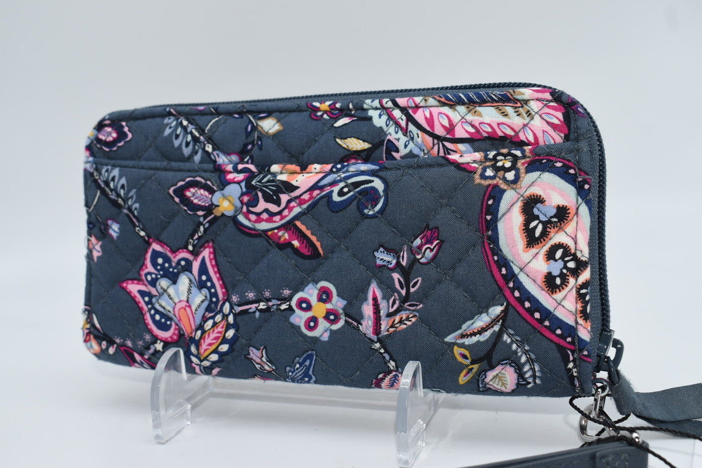 Vera Bradley RFID Accordion Wristlet in "Felicity Paisley" Pattern