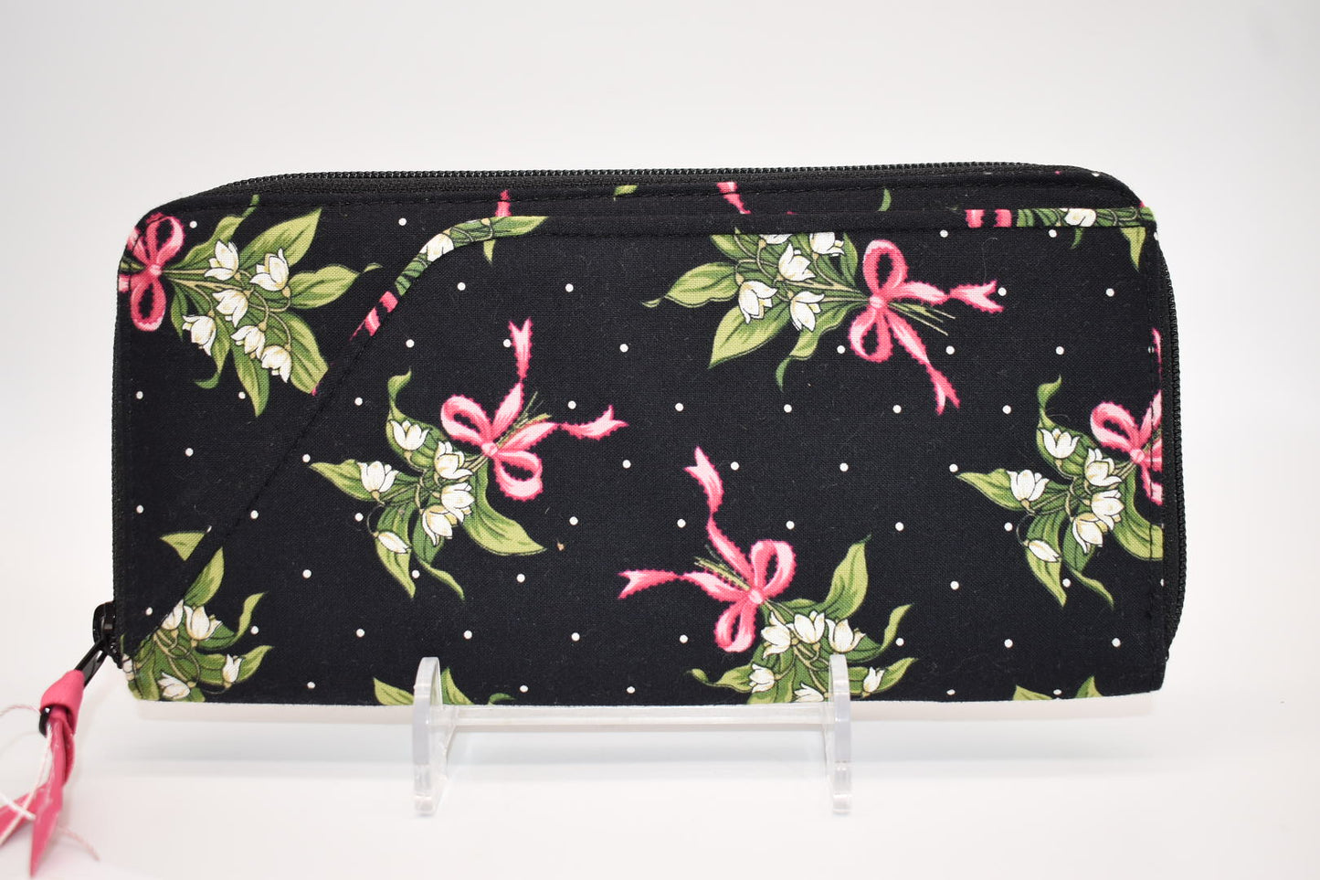 Vera Bradley Travel Organizer Wallet in "New Hope" Pattern
