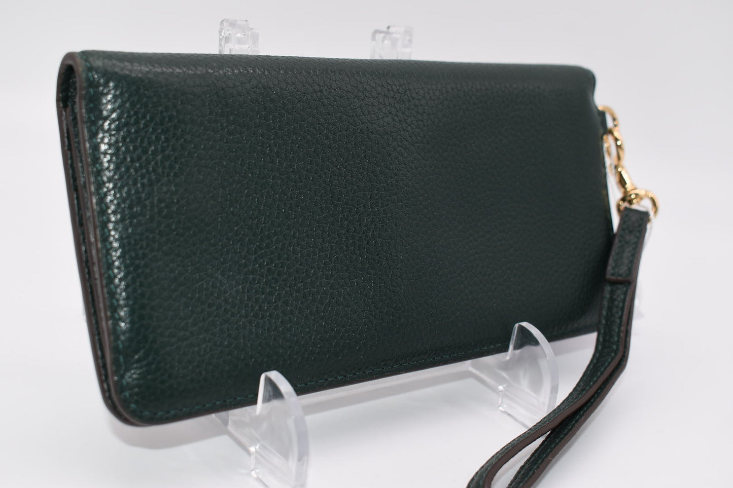 Tory Burch Slim Wristlet Envelope in Jitney Green