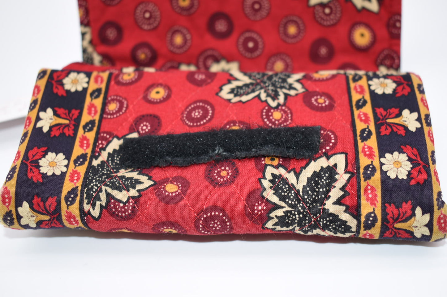 Vera Bradley Strap Wallet / Crossbody in "Red Coin -1999" Pattern