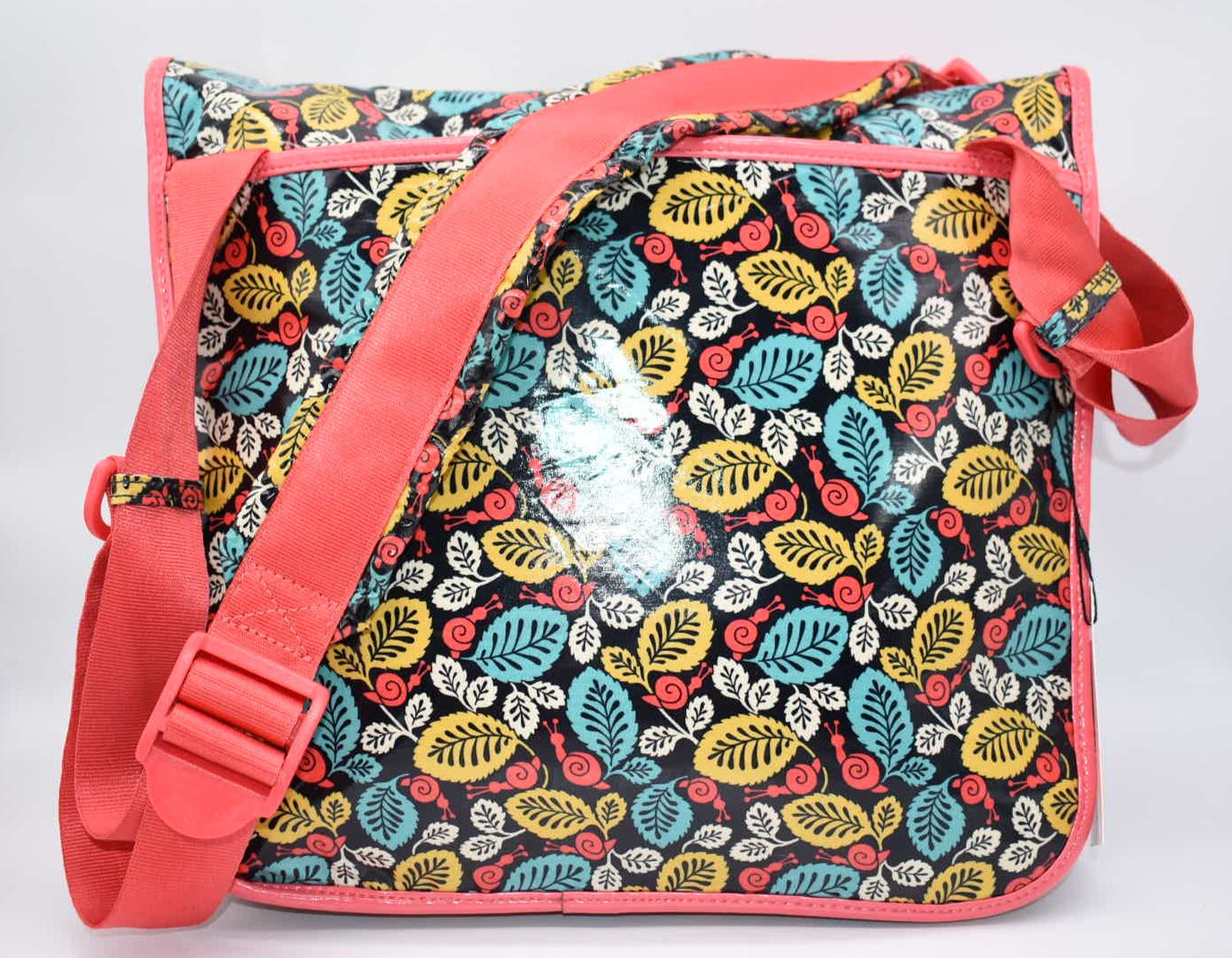 Vera Bradley Frill Messenger Bag in "Happy Snails" Pattern