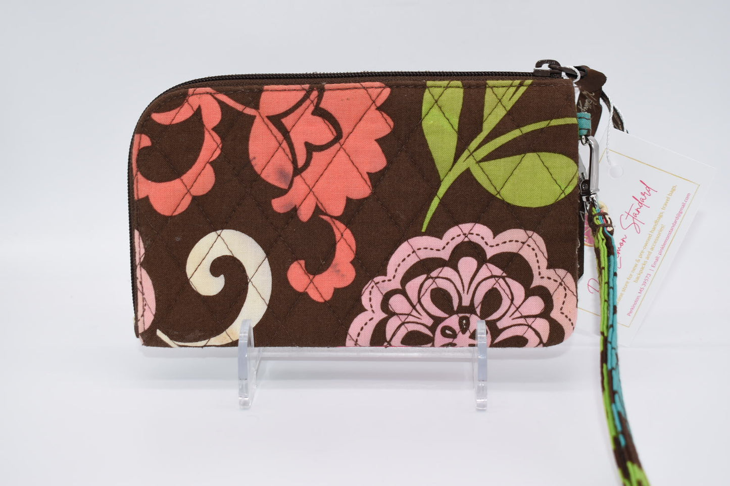 Vera Bradley Zip Zip Wristlet in "Lola" Pattern