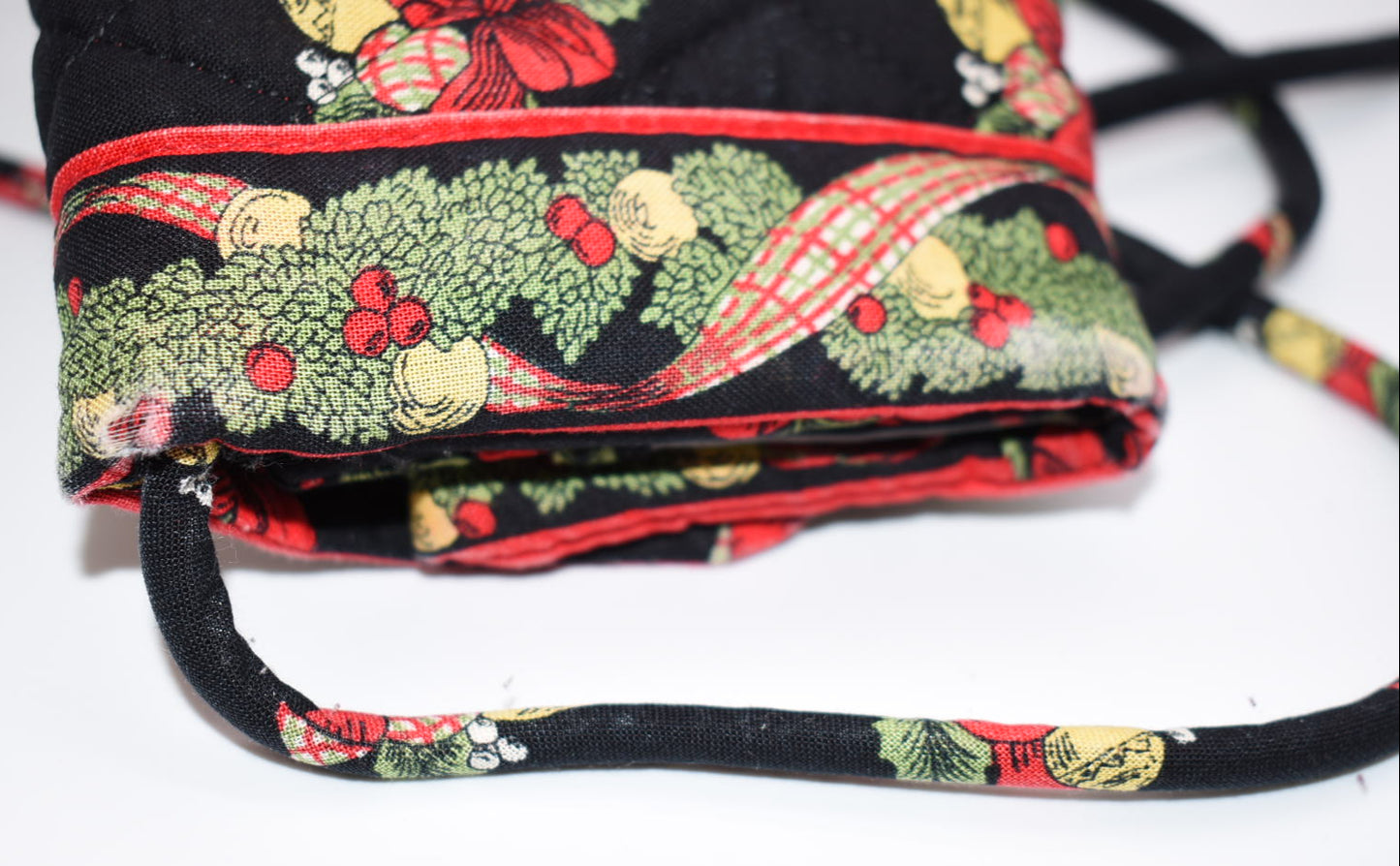 Vintage Vera Bradley Strap Wallet in "Hens-n-Holly" Pattern