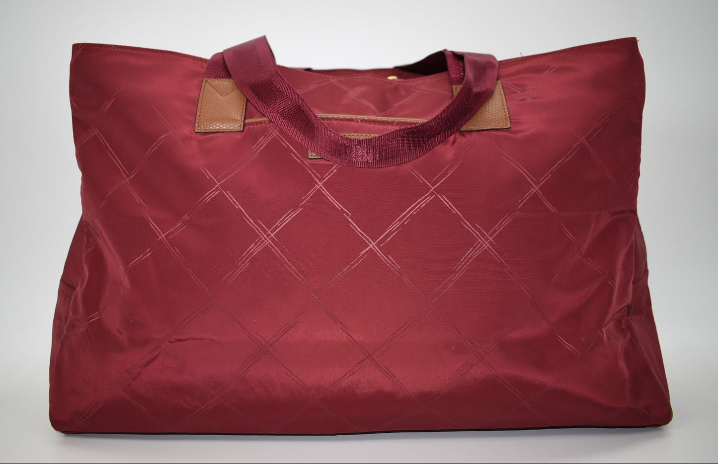 Vera Bradley Preppy Poly Weekender Travel Bag in "Claret" Pattern