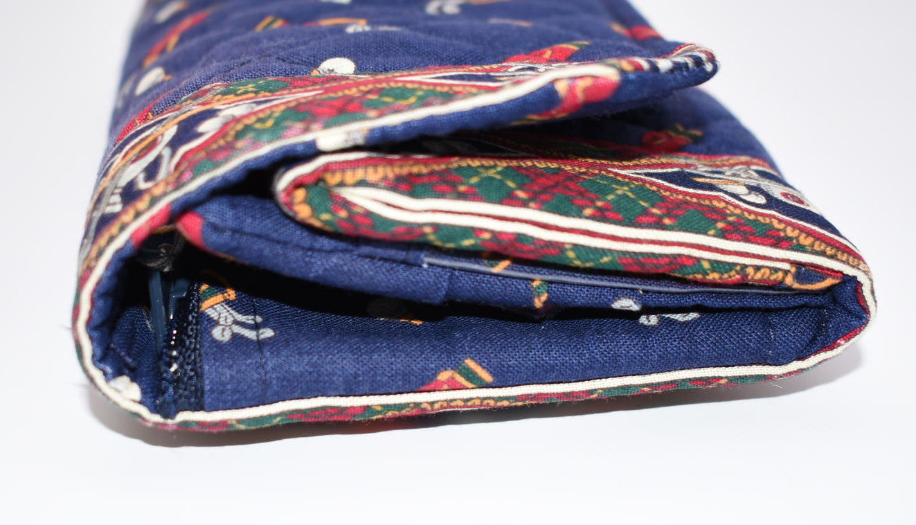 Vera Bradley Strap Wallet / Crossbody in "Golf Navy- 1995" Pattern