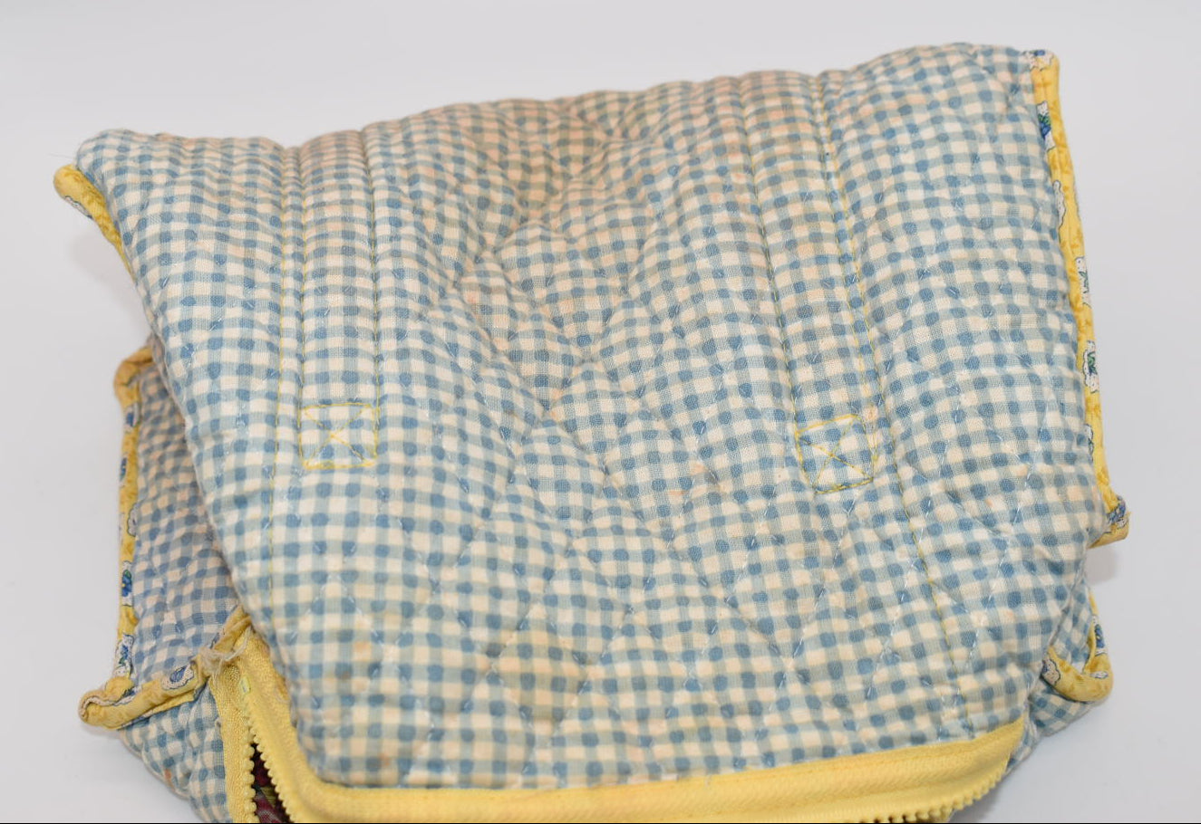 Vintage Vera Bradley Barrel Shoulder Bag in "Elizabeth-1997" Pattern