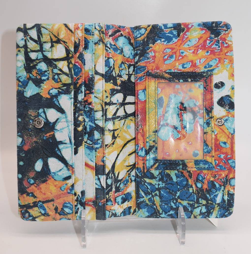 HOBO Lumen Wallet in Summertime Abstract