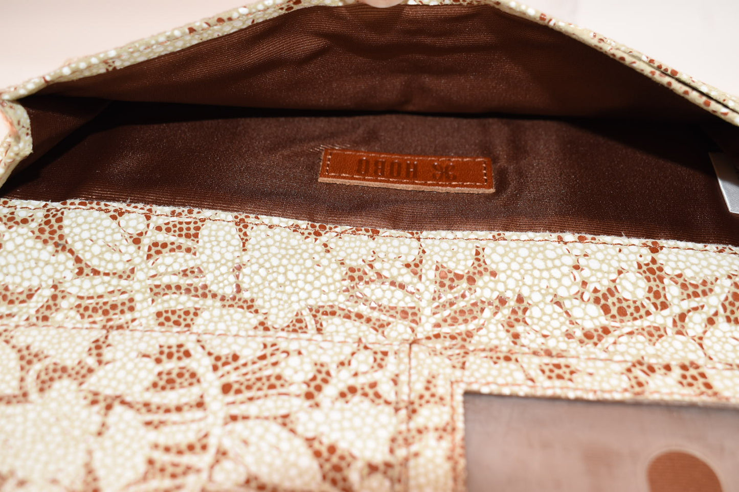 Hobo INTL Ardor Wallet in Botanical Beauty