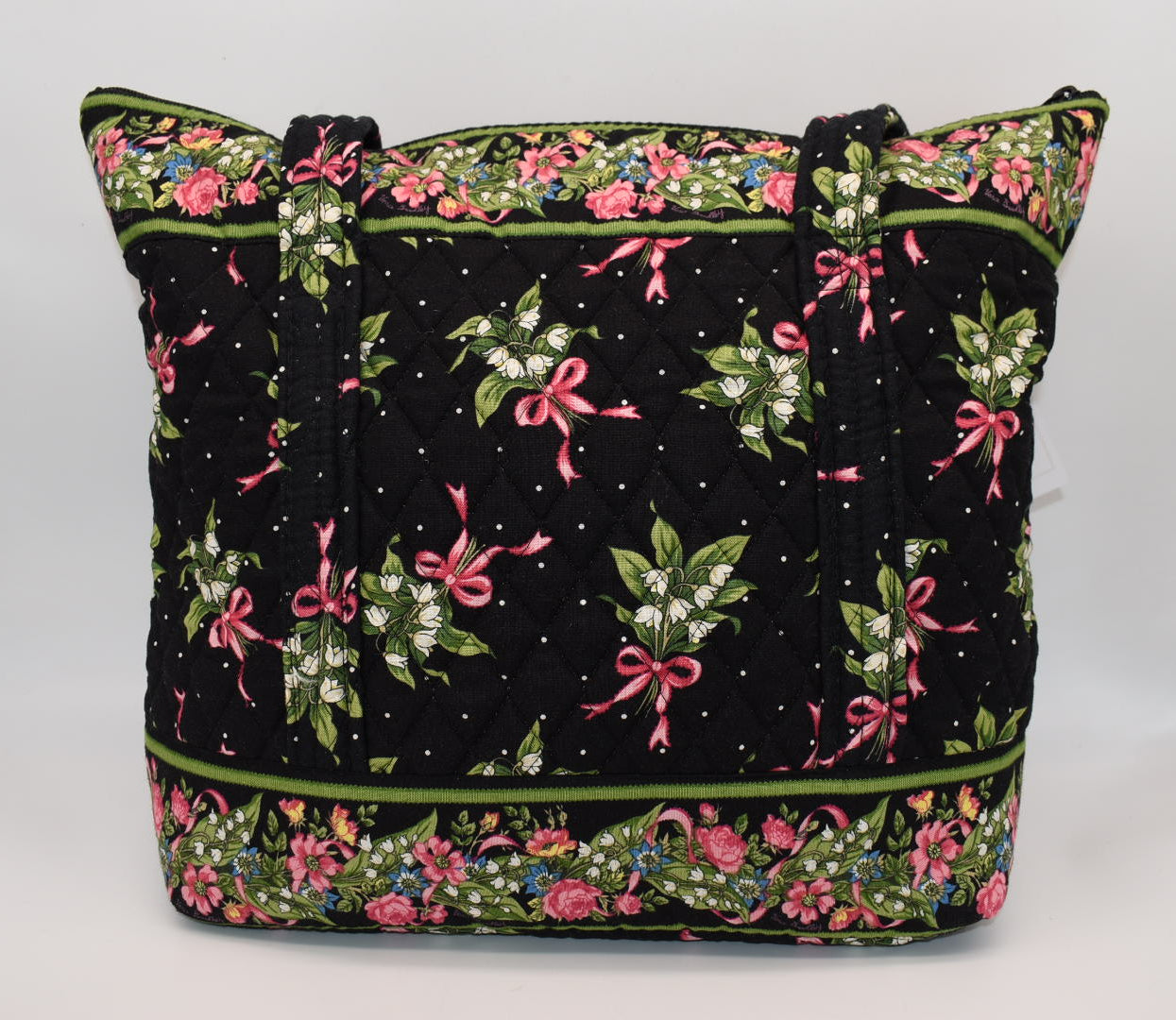 Vera Bradley Villager Tote Bag in "New Hope-1999" Pattern