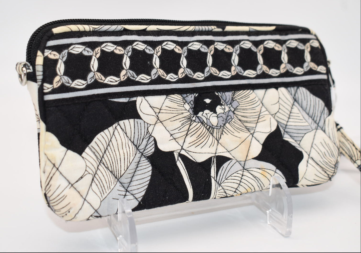 Vera Bradley Convertible Wristlet in "Camelia" Pattern