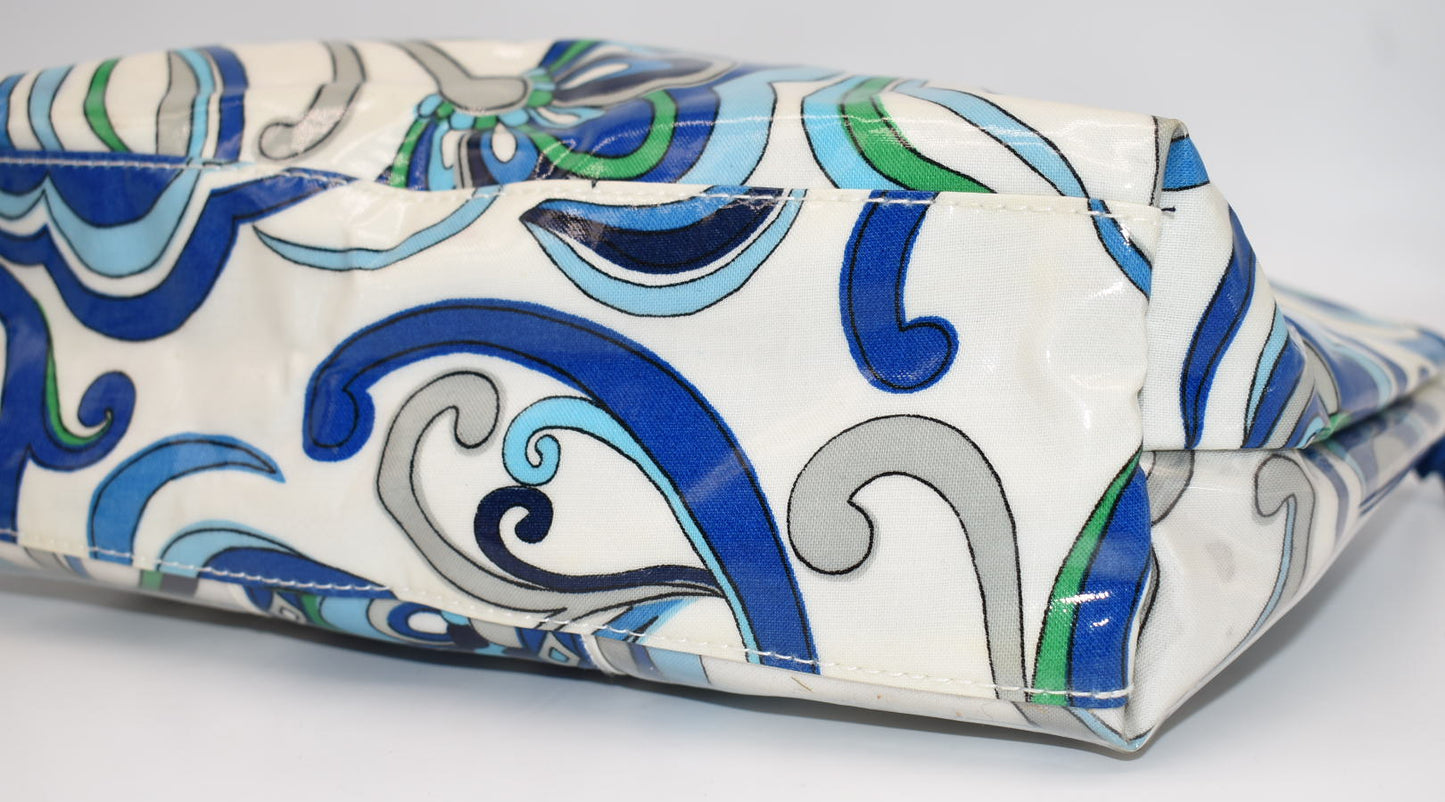 Vera Bradley XL Waterproof Makeup & Toiletry Bag in "Mediterranean White" Pattern