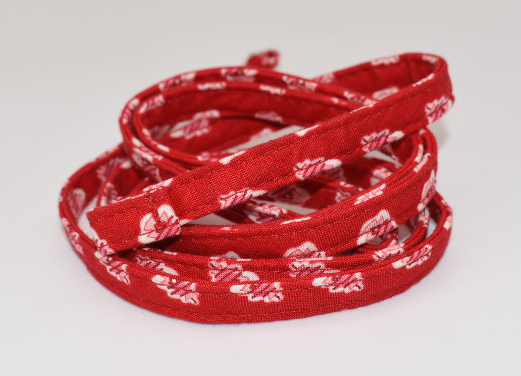 Vera Bradley Strap Crossbody Wallet in "Nantucket Red" Pattern