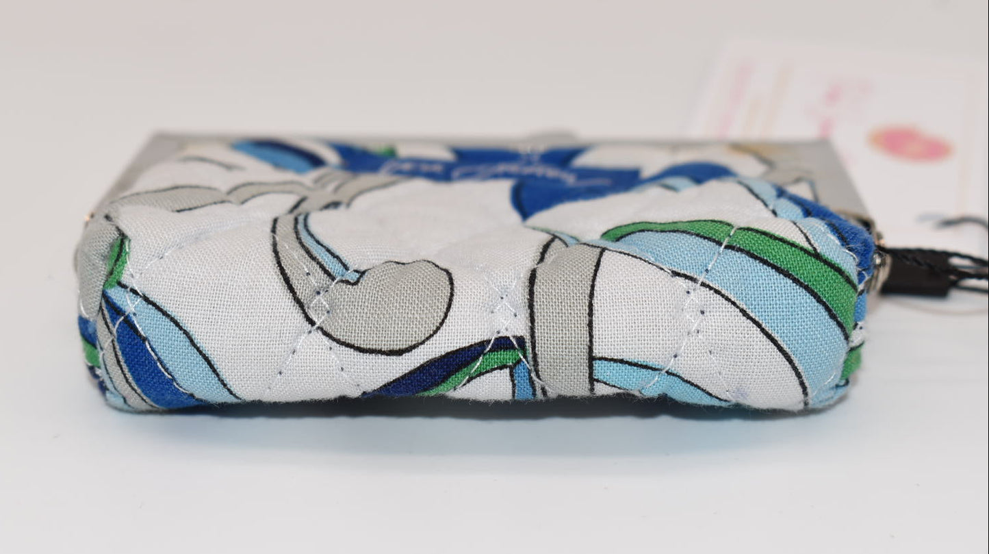 Vera Bradley Kisslock Coin Purse in "Mediterranean White" Pattern