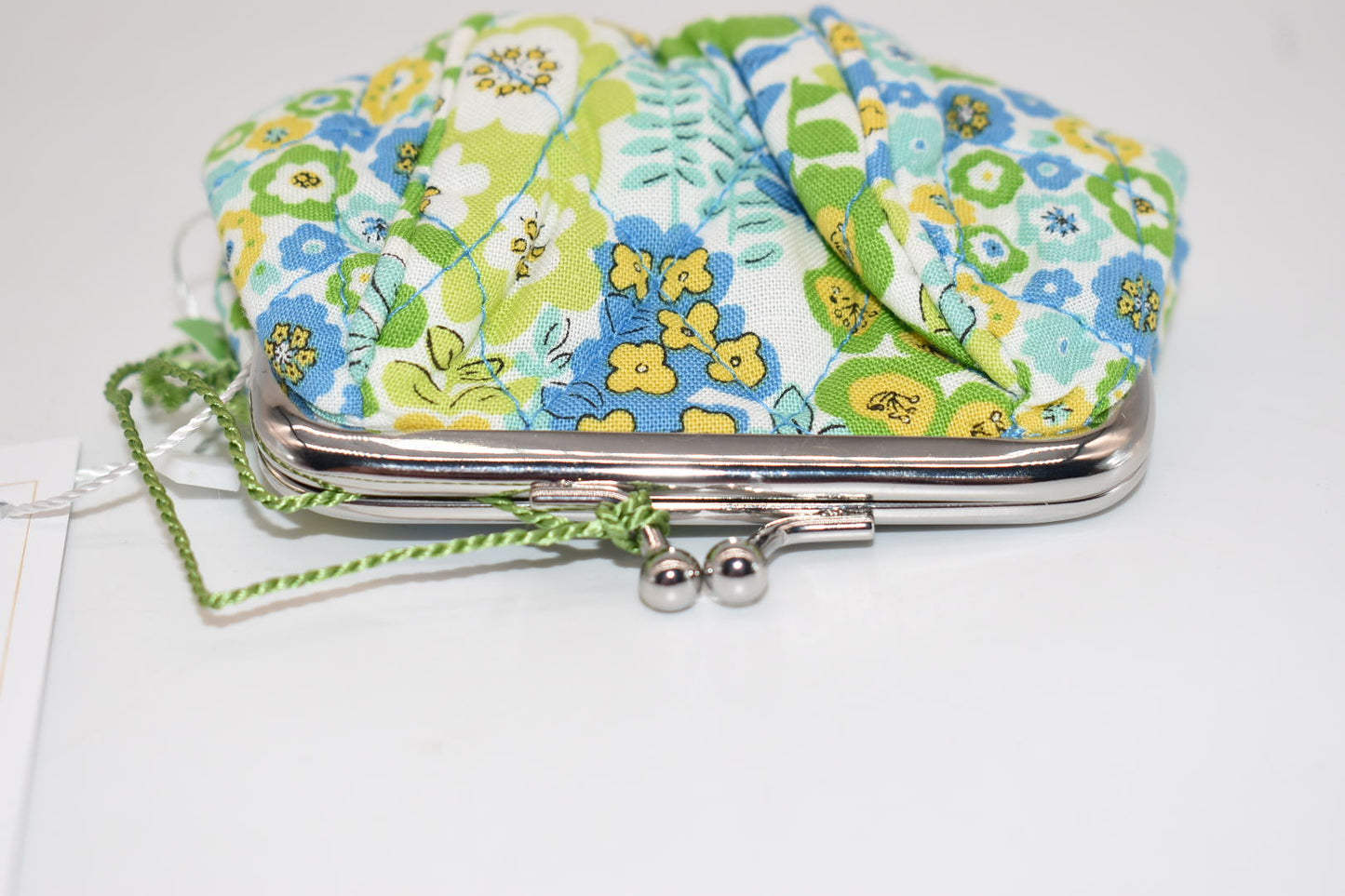 Vera Bradley Petite Kisslock Pouch in "English Meadow" Pattern