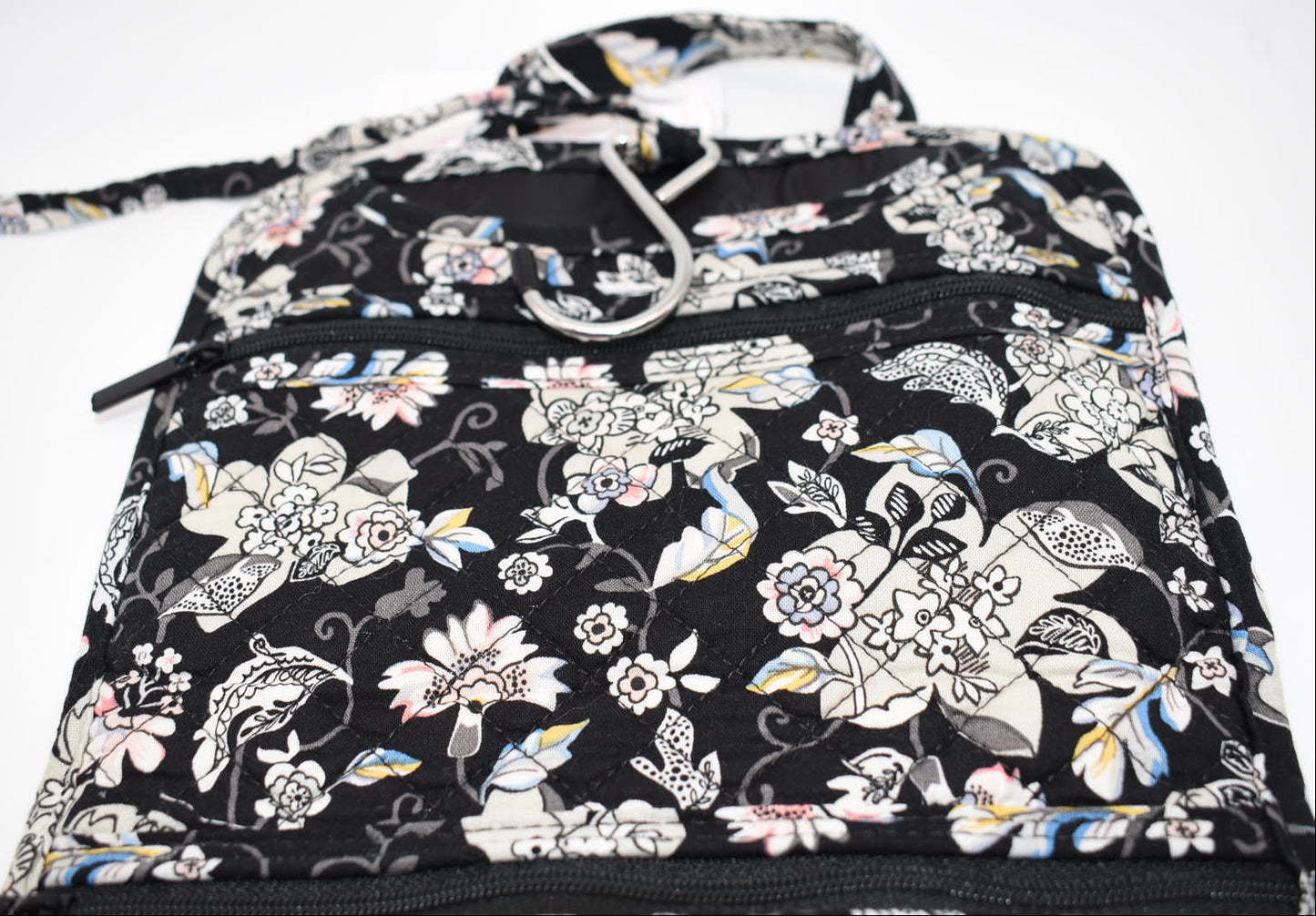 Vera Bradley Iconic Compact Hanging Travel Organizer in "Holland Garden" Pattern