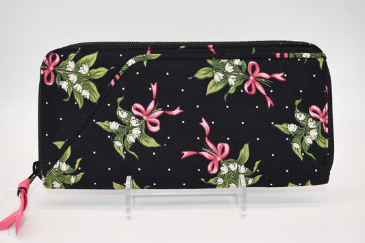 Vera Bradley Travel Organizer Wallet in "New Hope" Pattern