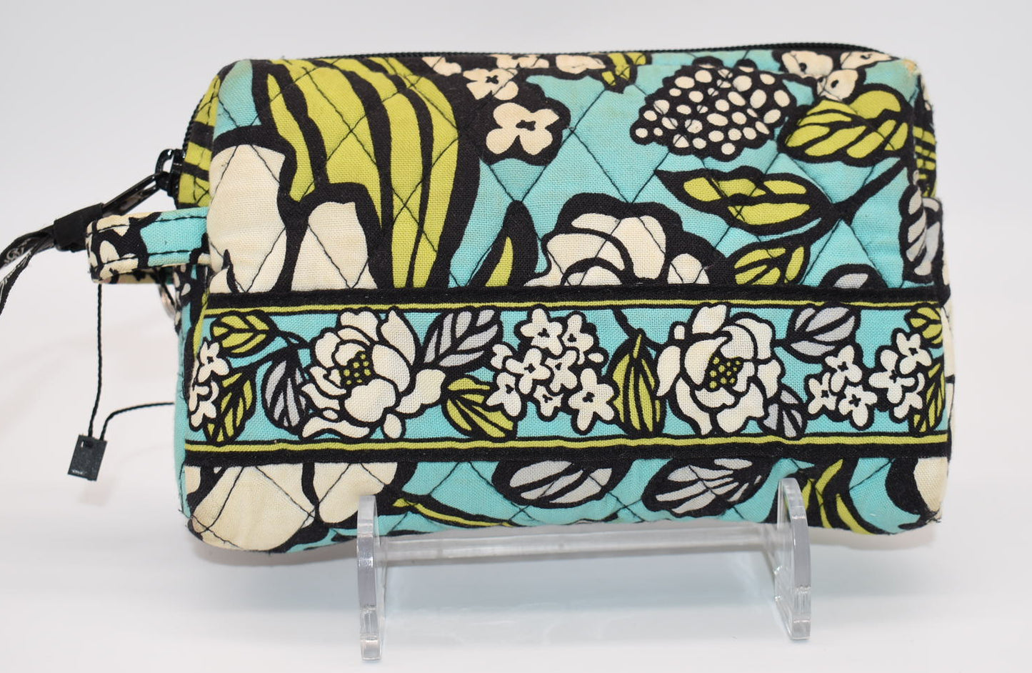 Vera Bradley Medium Cosmetic Bag in "Slate Blooms" Pattern