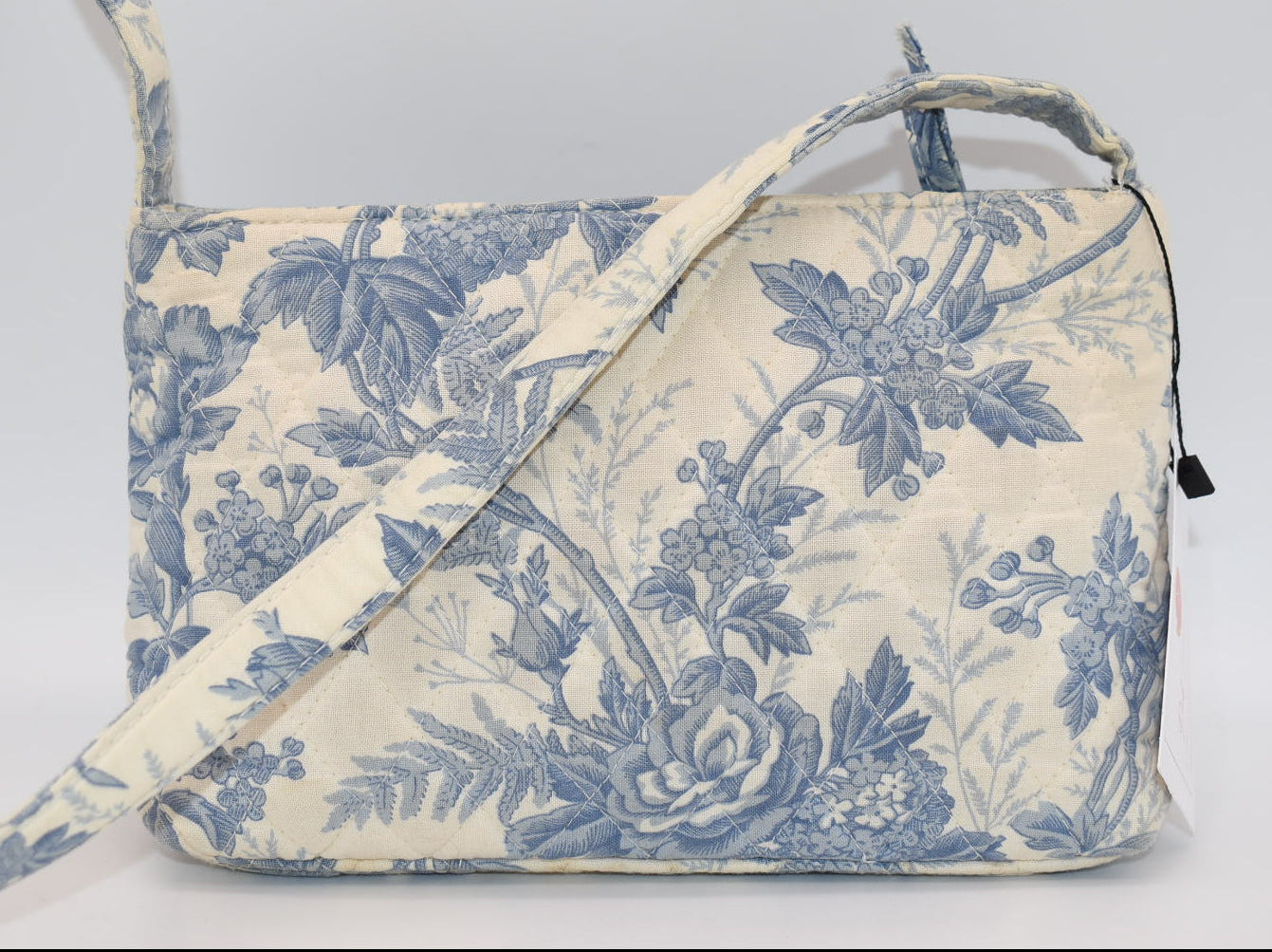 Vintage Vera Bradley Shoulder Bag "Blue Toile -2001" Pattern