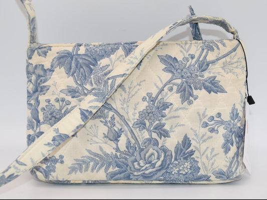 Vintage Vera Bradley Shoulder Bag "Blue Toile -2001" Pattern