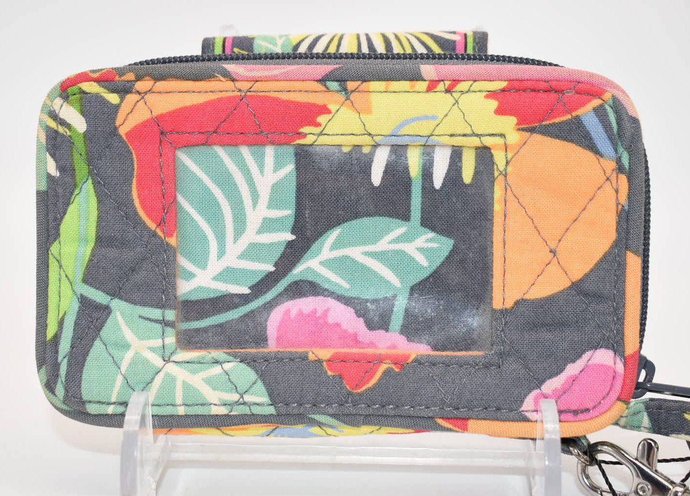 Vera Bradley Smartphone Wristlet in "Jazzy Blooms" Pattern