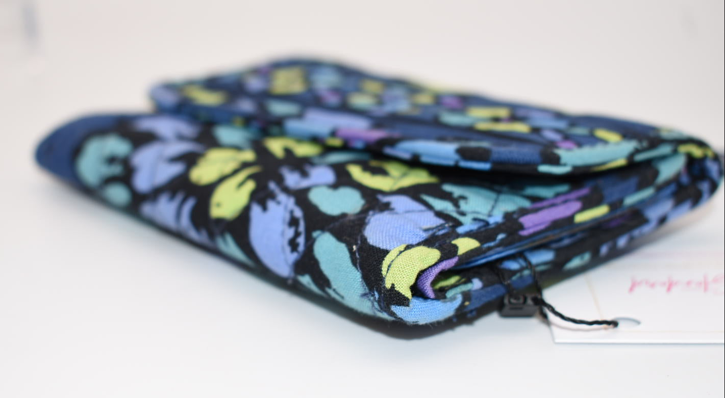 Vera Bradley Compact Trifold Wallet in "Indigo Pop" Pattern