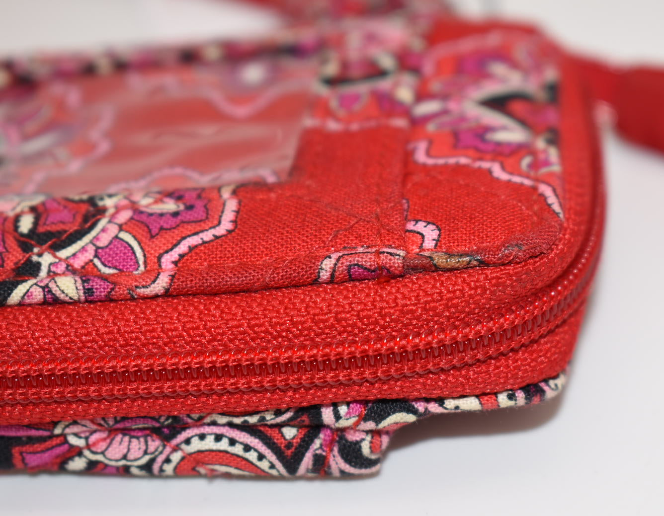 Vera Bradley "All in One" Wristlet in "Frankly Scarlet" Pattern
