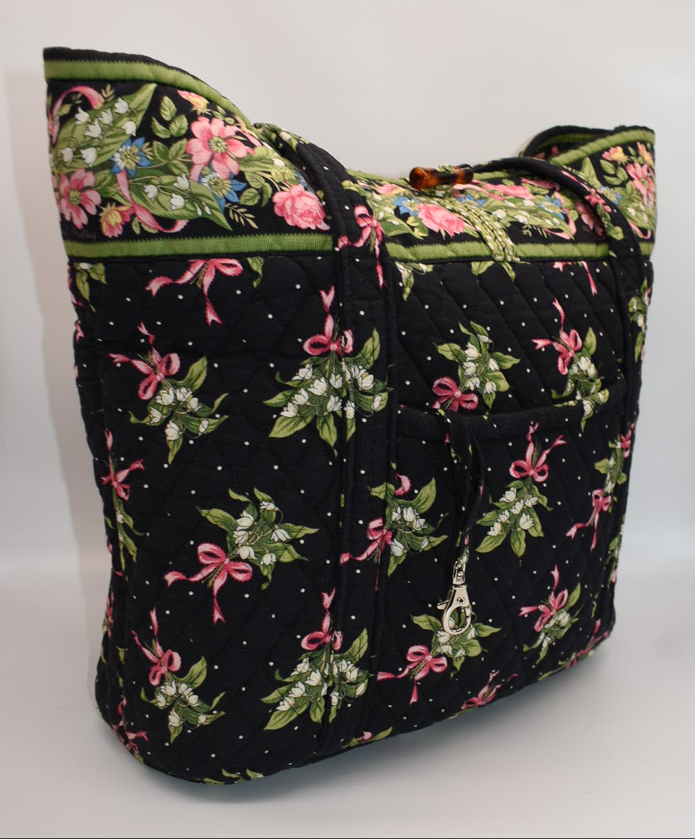 Vera Bradley Large Vera Tote Bag in "New Hope" Pattern
