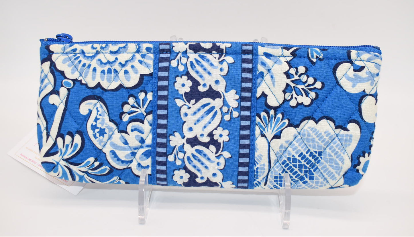 Vera Bradley Brush & Pencil Cosmetic Zip Pouch in "Blue Bayou" Pattern
