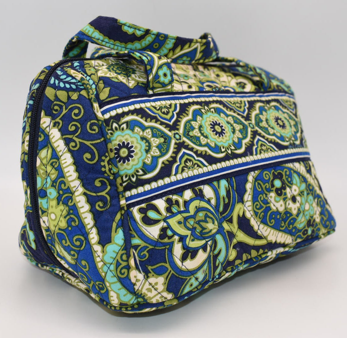 Vera Bradley "Lunch Date" Bag in "Rhythm and Blues" Pattern
