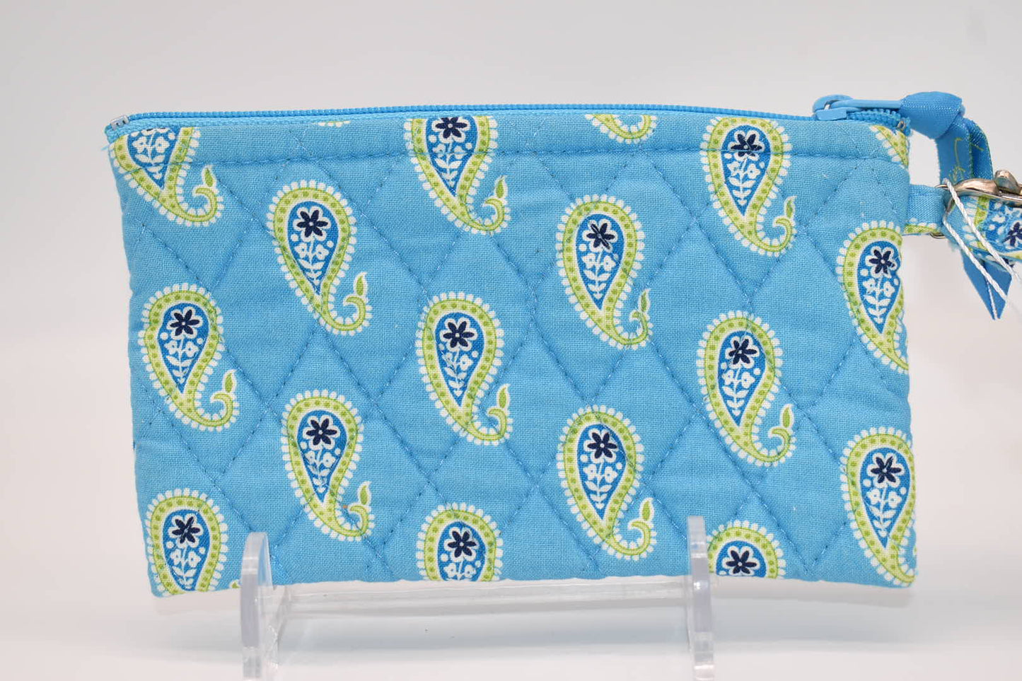 Vera Bradley Quilted Cotton Zip Wristlet in "Bermuda Blue" Pattern