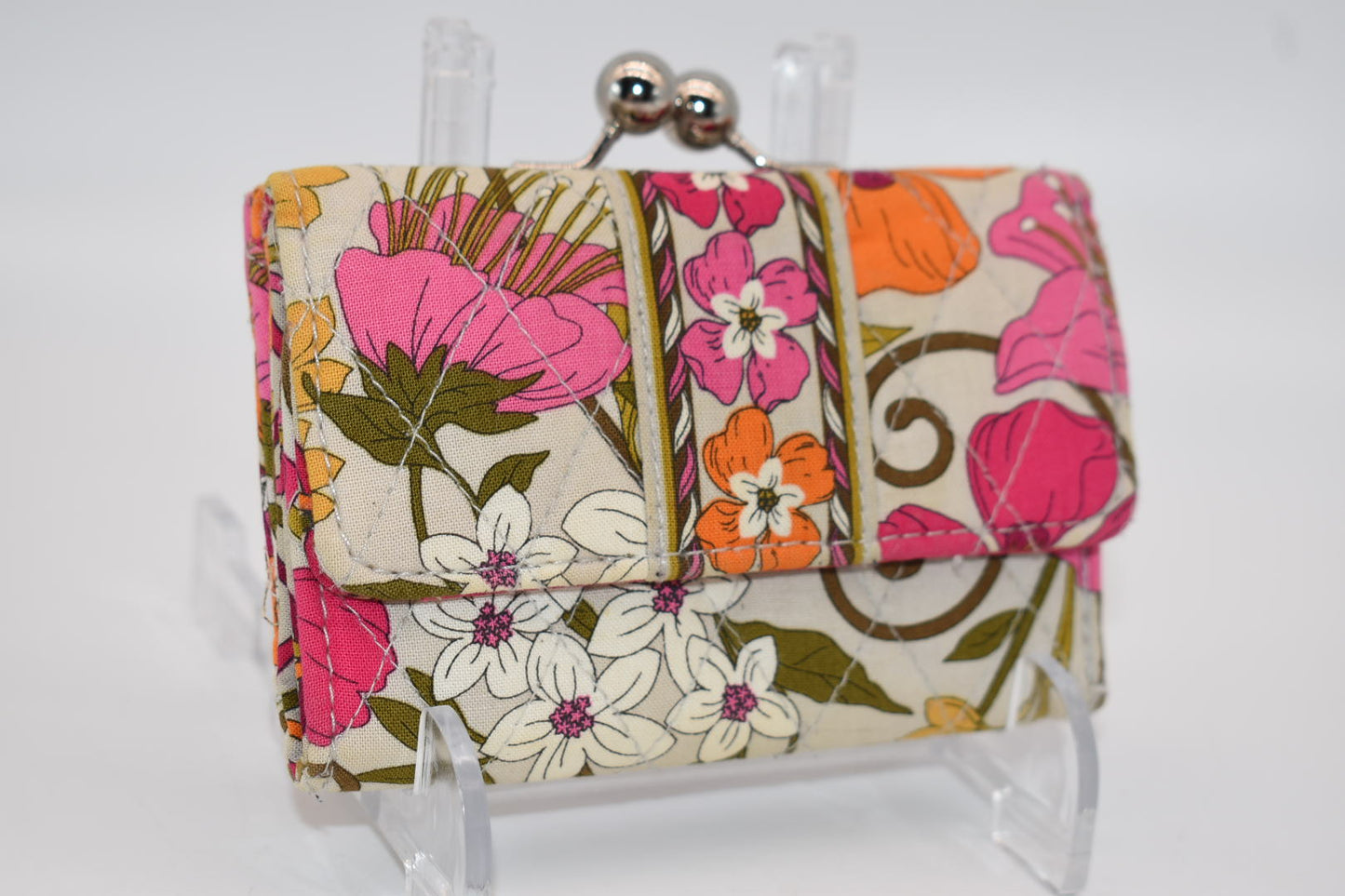 Vera Bradley Kisslock Trifold Wallet in "Tea Garden" Pattern