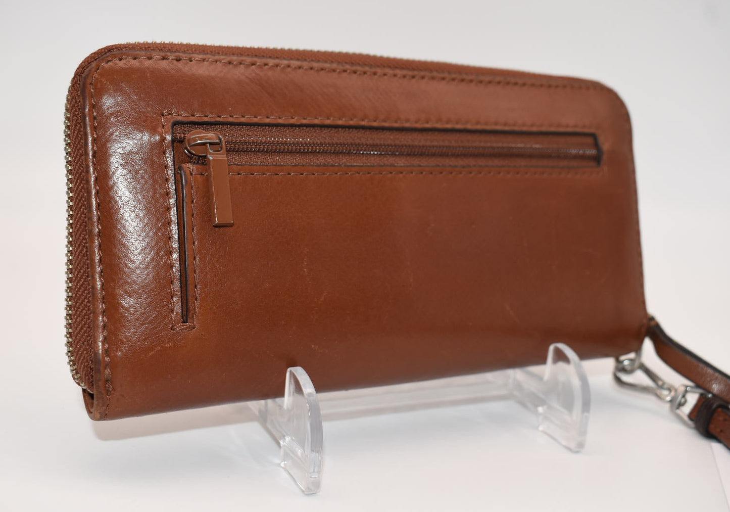 Vera Bradley Carryall RFID Accordion Wristlet in Mocha Brown