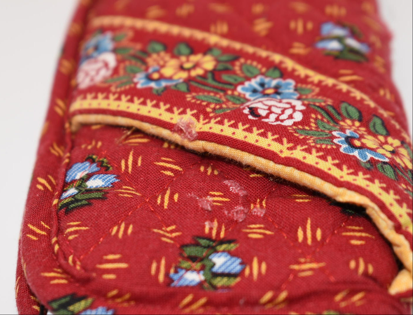 Vera Bradley Double Eyewear Sleeve in "Provincial Red - 2000" Pattern