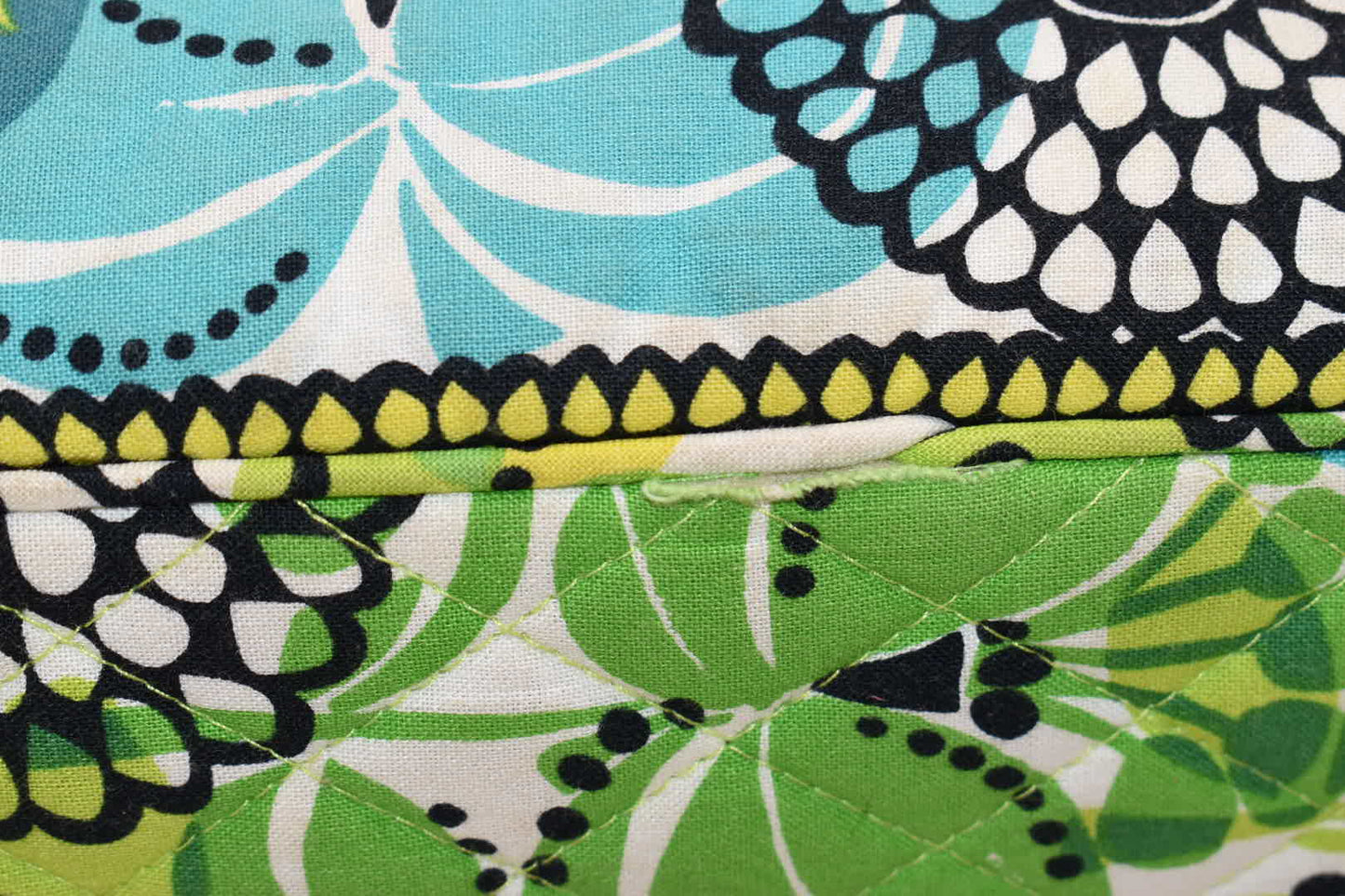 Vera Bradley "Go Around" Large Tote Bag in "Lime's Up" Pattern