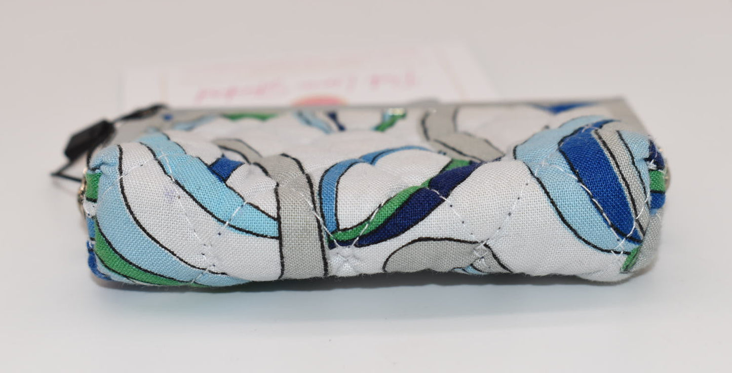 Vera Bradley Kisslock Coin Purse in "Mediterranean White" Pattern