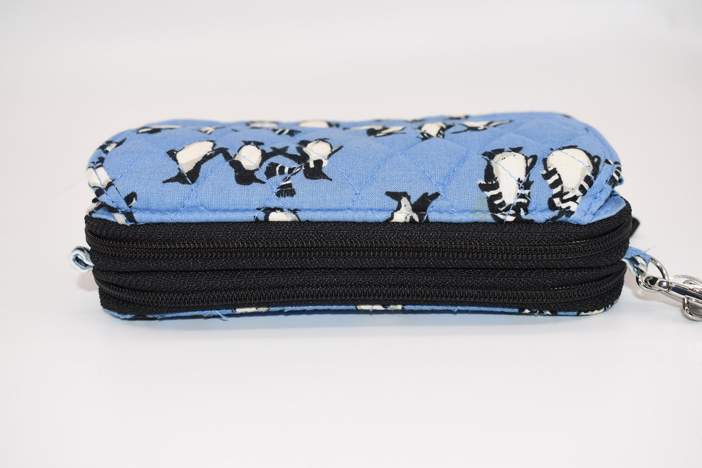 Vera Bradley All in One Wristlet/Wallet in "Playful Penguins-Blue" Pattern