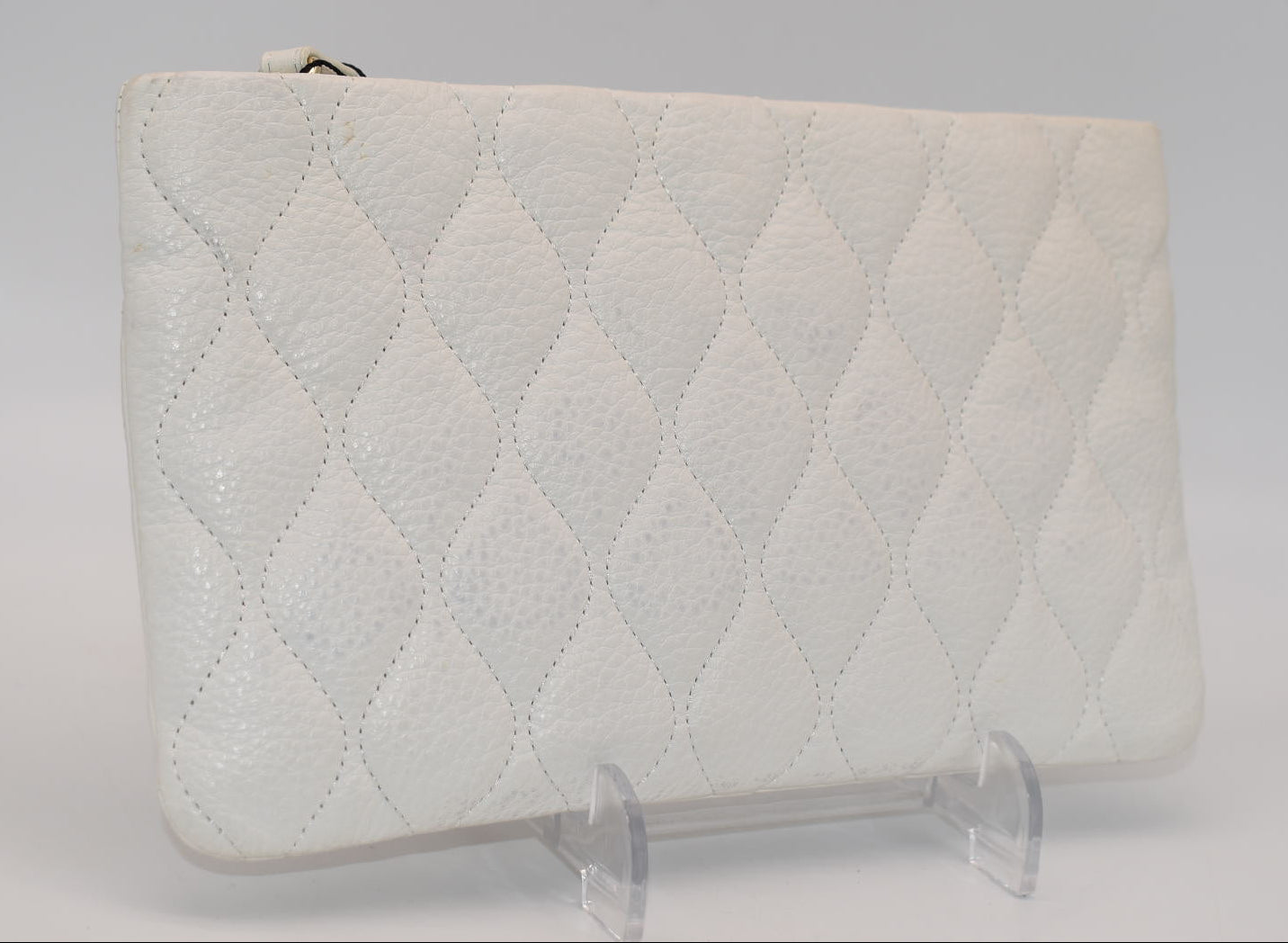 Vera Bradley Quilted Mia Leather Wristlet in White