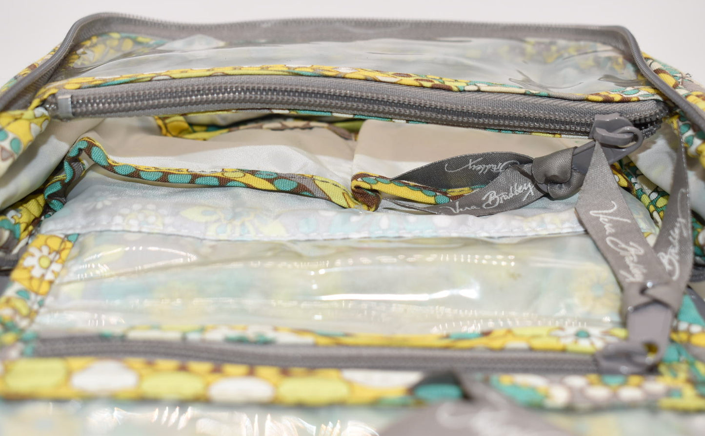 Vera Bradley Hanging Jewelry Travel Bag in "Lemon Parfait" Pattern