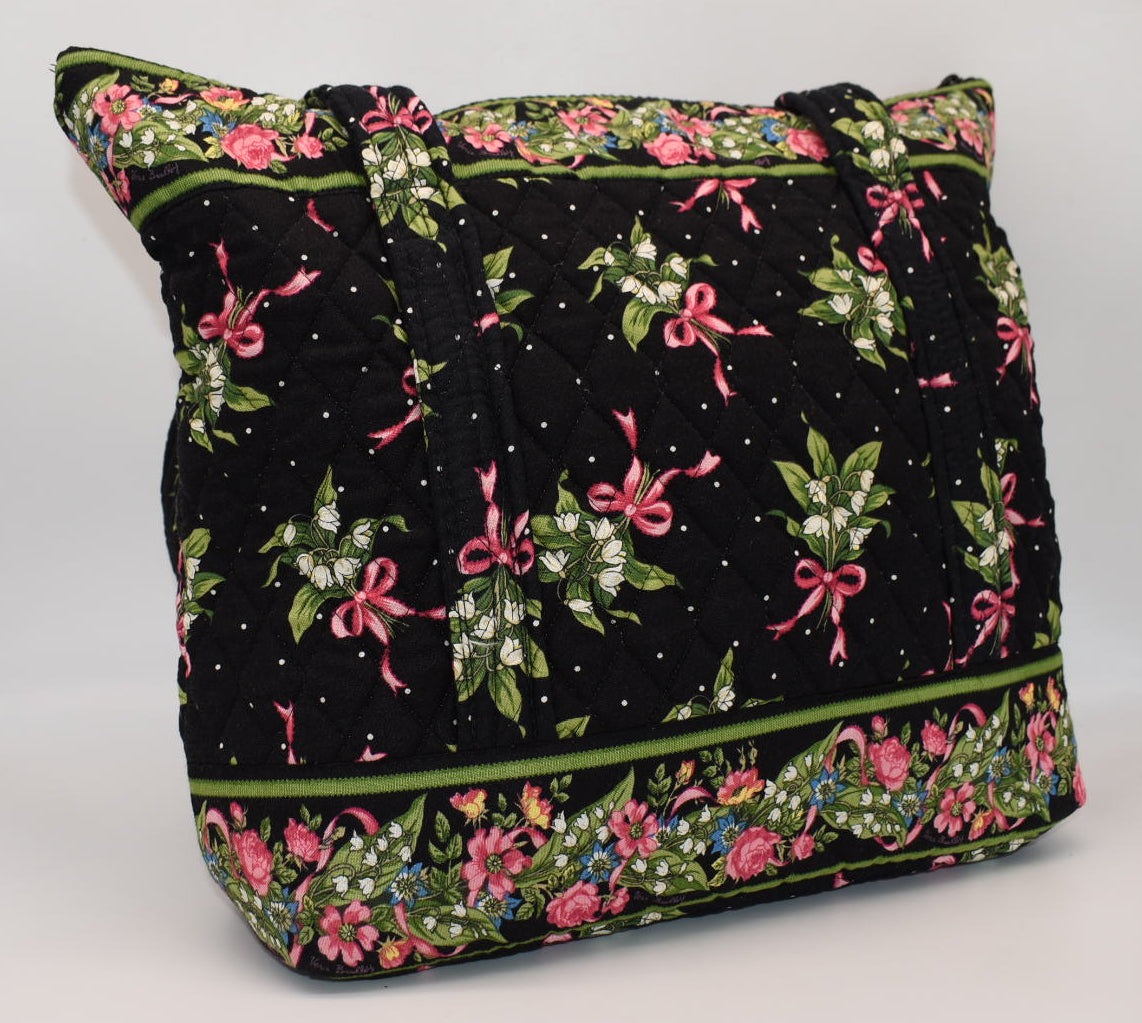 Vera Bradley Villager Tote Bag in "New Hope-1999" Pattern