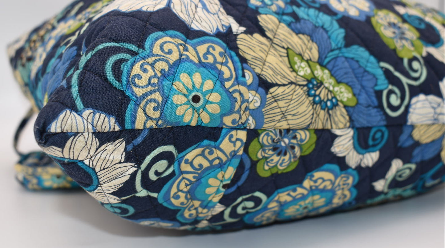 Vera Bradley Large Curvy Tote Bag & Cell Phone Case in "Mod Floral Blue" Pattern