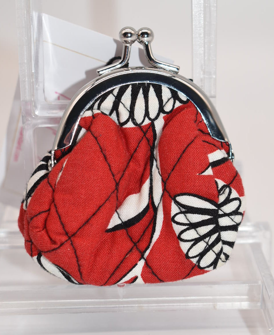 Vera Bradley Mini Kisslock Coin Purse in "Deco Daisy" Pattern