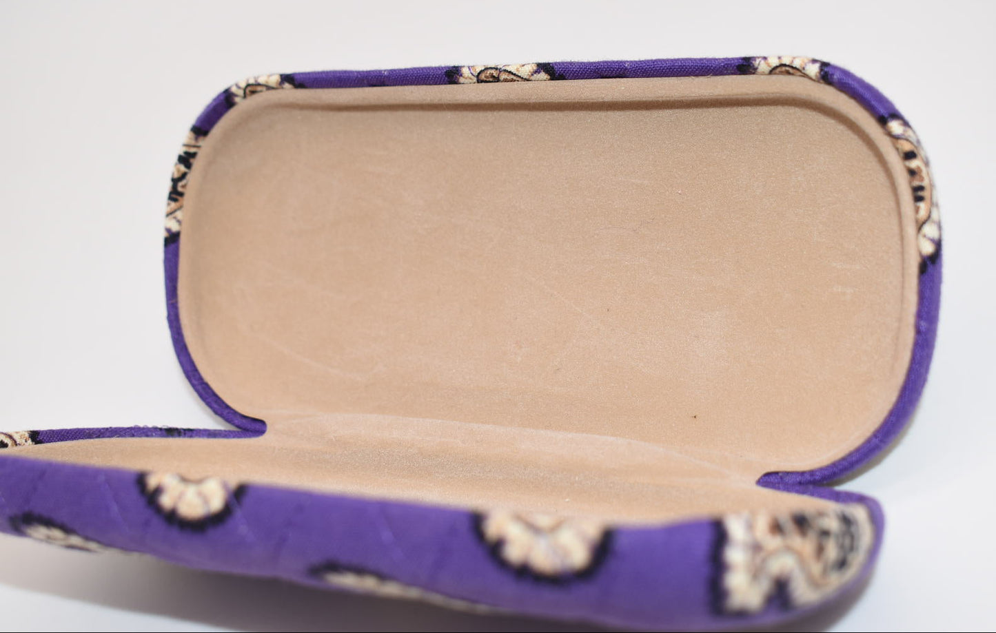 Vera Bradley Hard Clamshell Eyewear Case in "Bandana -Purple" Pattern