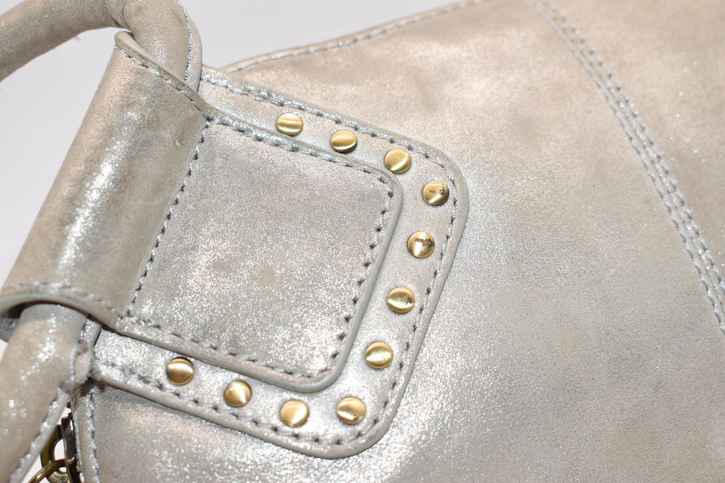 HOBO INTL Sable Whipstitch Tassel Wristlet in Granite Gray Leather