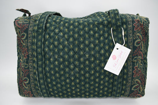 Vera Bradley Medium Duffel Bag in Classic Green-1998 Pattern