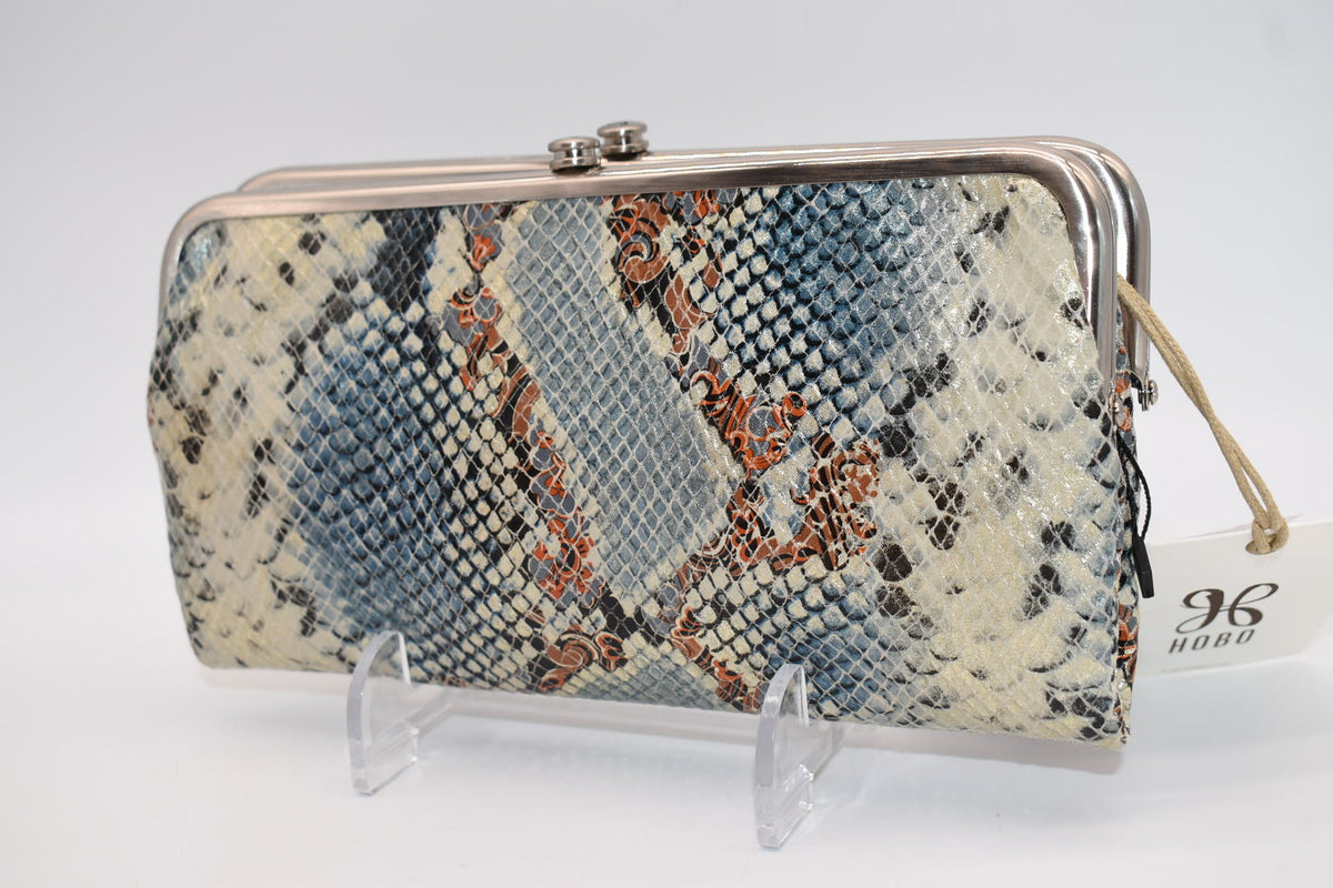 HOBO Lauren Leather Clutch Wallet in Blue Tempest