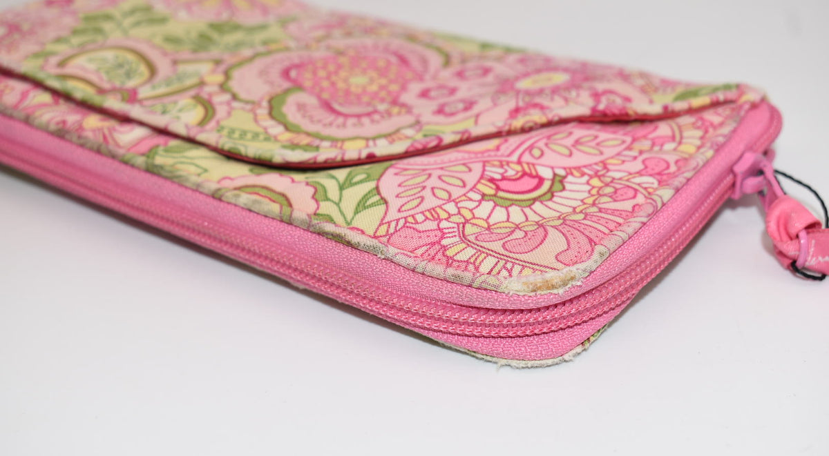 Vera Bradley Personal Organizer Travel Wallet in "Petal Pink" Pattern